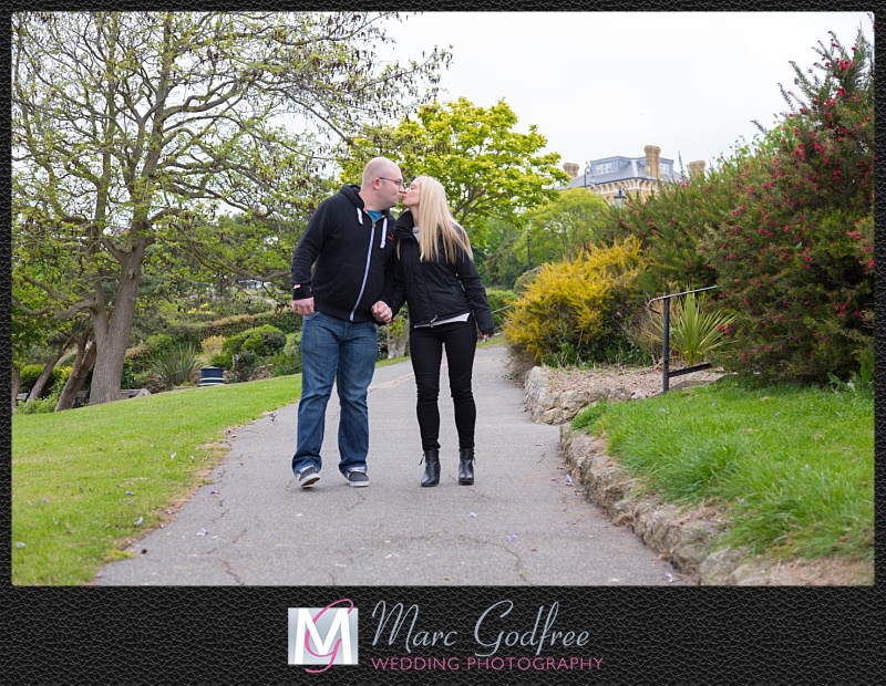 Southend Cliff pre-wedding session-1 Southend Cliff pre-wedding session-1