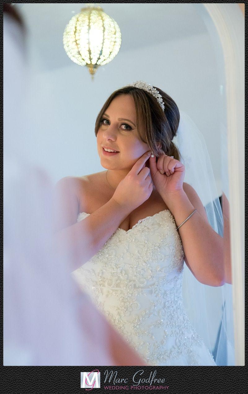 Unmissable wedding day photos- Bridal details Unmissable wedding day photos- Bridal details