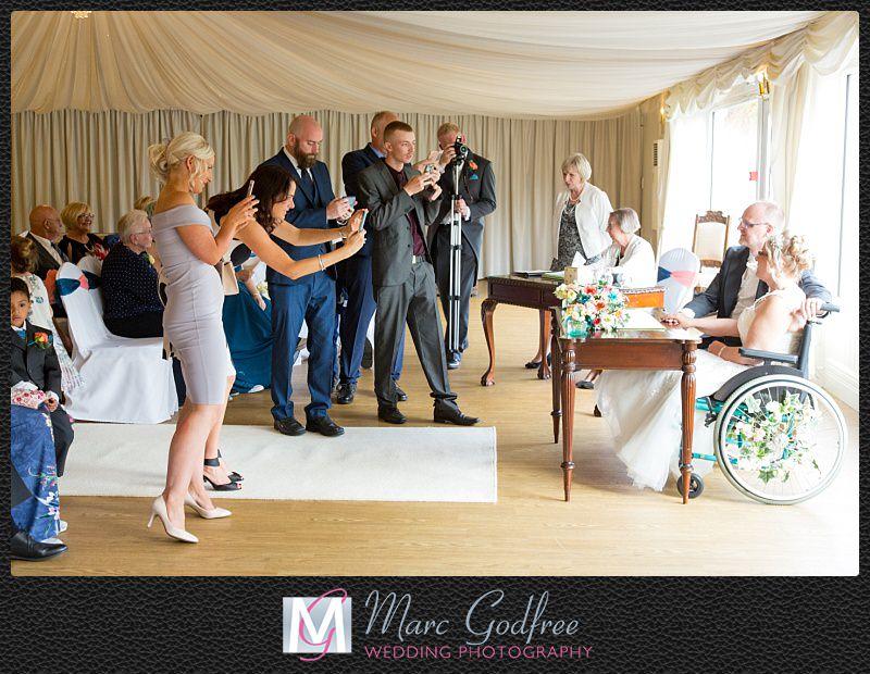 Wedding day Social Media do's and donts